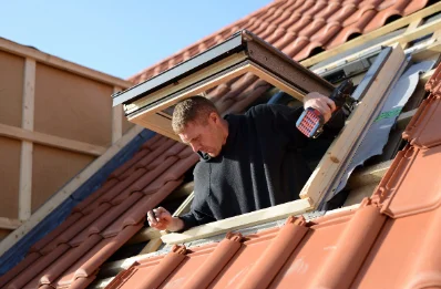 Pose de fenêtres de toit Velux à Bertricourt